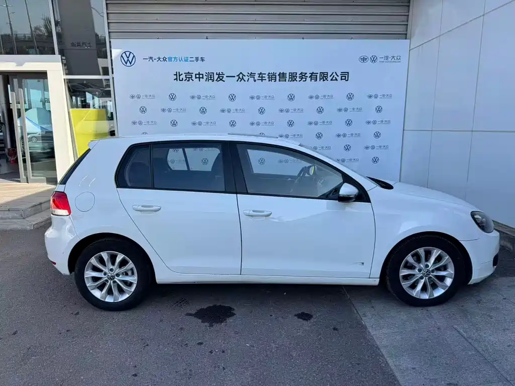 Volkswagen Golf — миниатюра 12