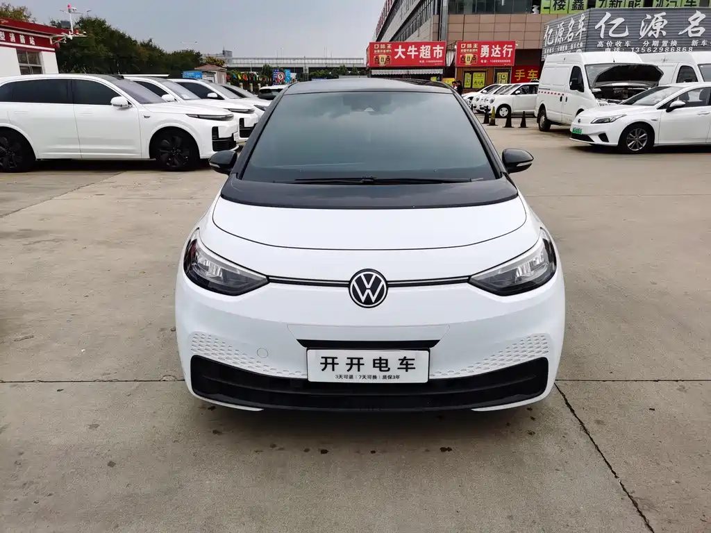 Volkswagen ID.3 — миниатюра 2