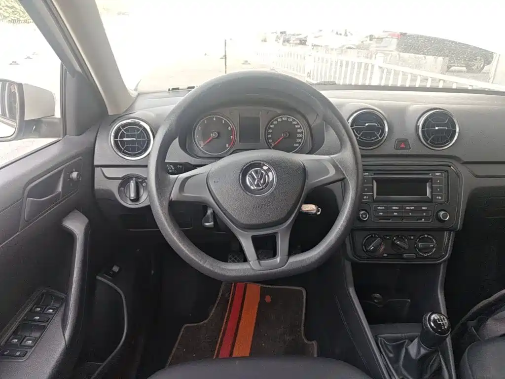 Volkswagen Jetta — миниатюра 11