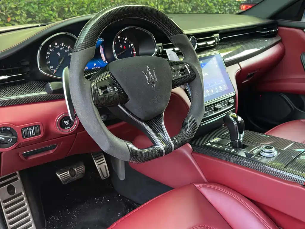 Maserati Quattroporte — миниатюра 9
