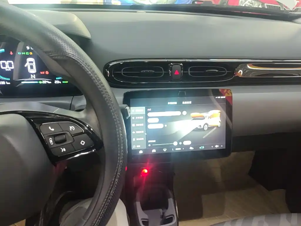 Leapmotor Leapmotor T03 — миниатюра 13