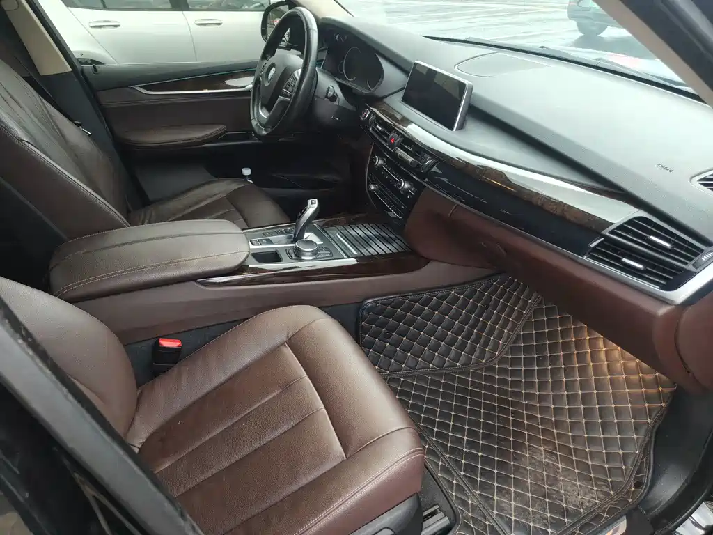 BMW X5 (Import) — миниатюра 10