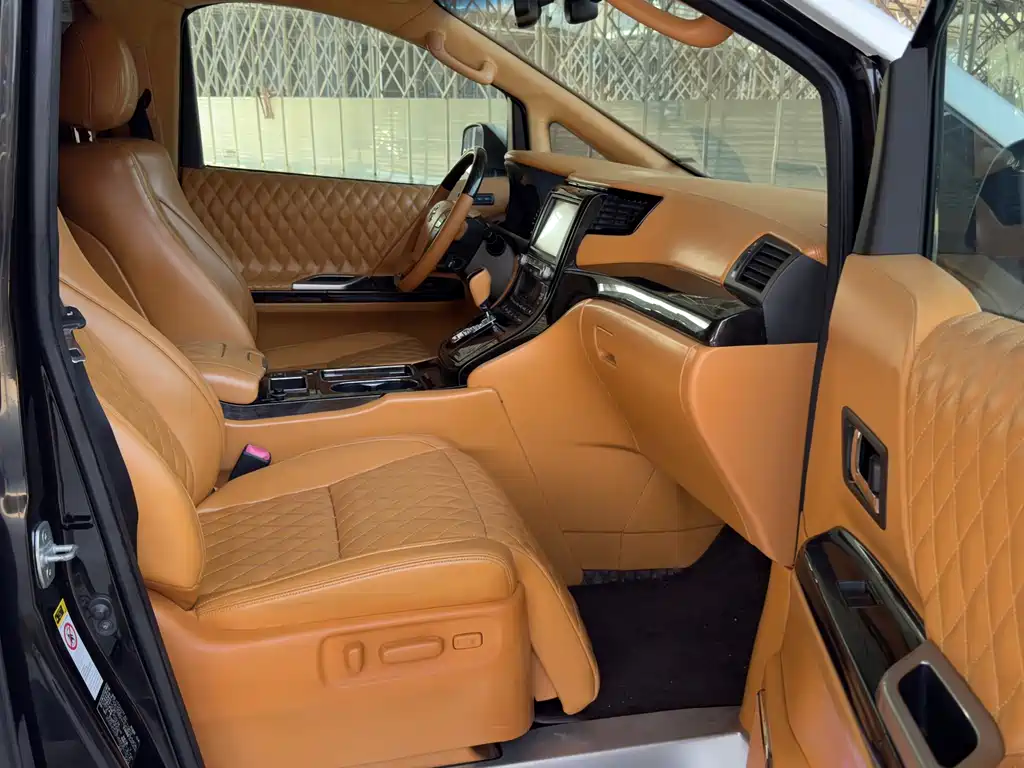 Toyota Alphard 2012 3.5L Luxury
