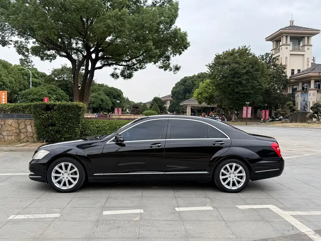 Mercedes-Benz S-Class — миниатюра 3