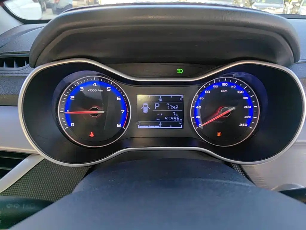 Geely Vision — миниатюра 12