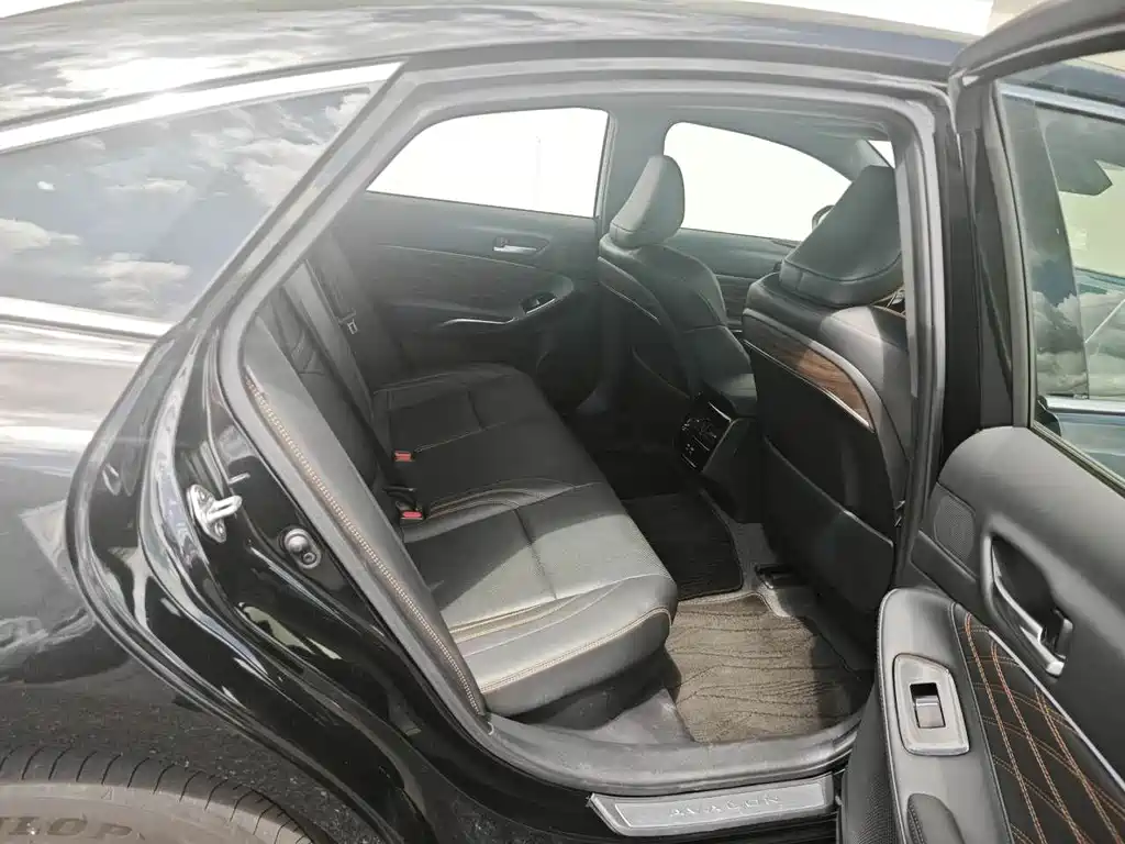 Toyota Avalon 2024 2.0L Luxury