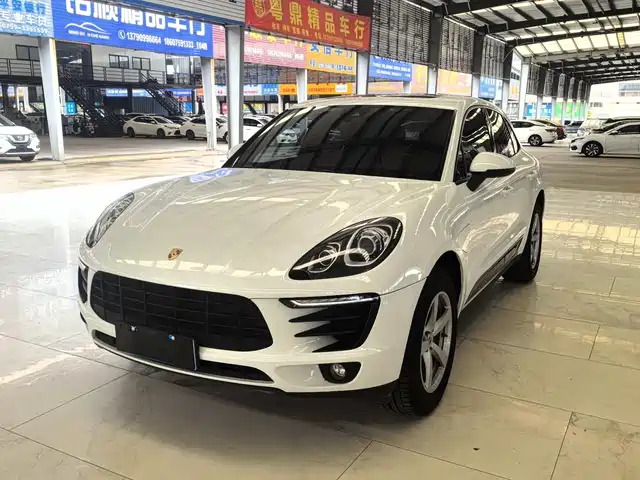 PORSCHE MACAN 2017