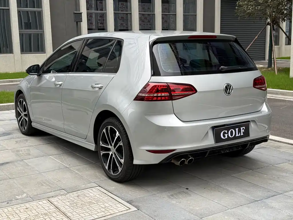Volkswagen Golf — миниатюра 4