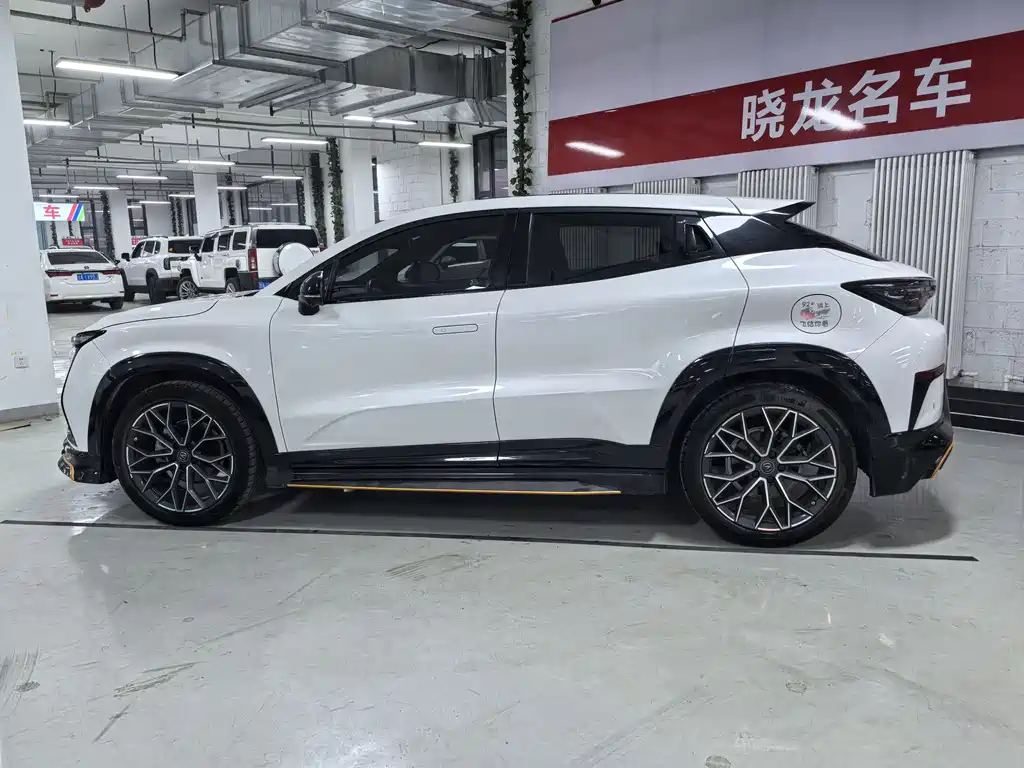 CHANGAN UNI T