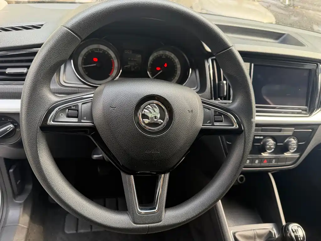 Skoda Kamiq — миниатюра 21