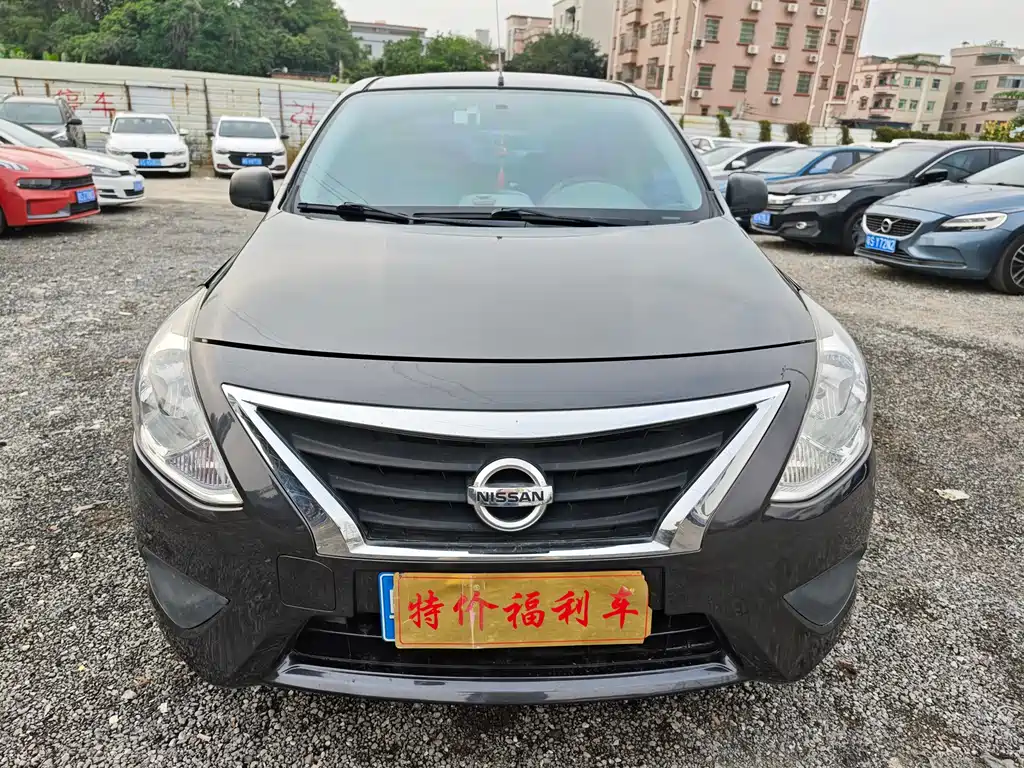 Nissan Sunny 2016