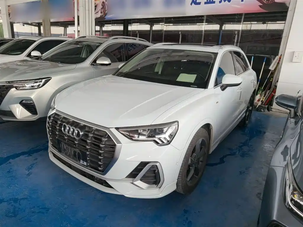 Audi Q3 2021