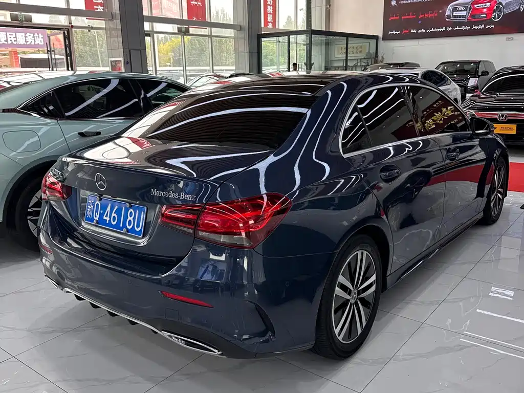 Mercedes-Benz A-Class - фото 12