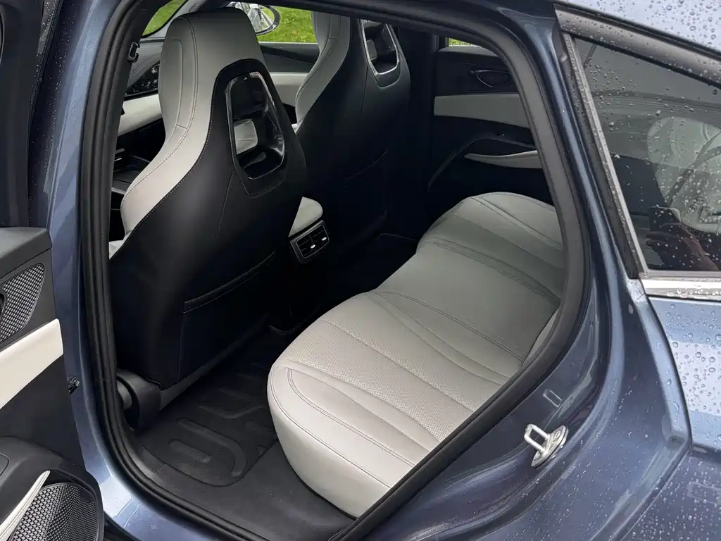 BYD Seal 06 06 2024 DM-i 80KM Luxury