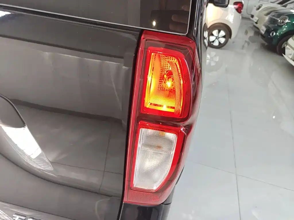 Wuling Zhiguang EV — миниатюра 8