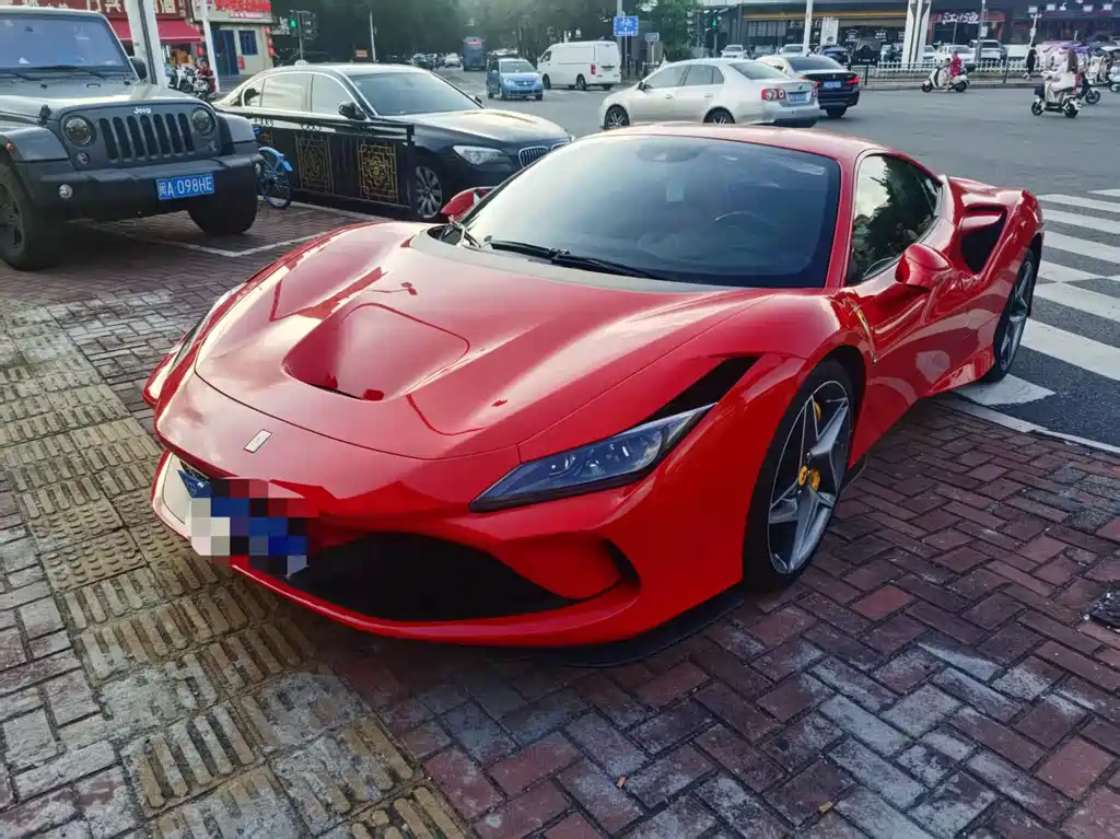 Ferrari F8 2021