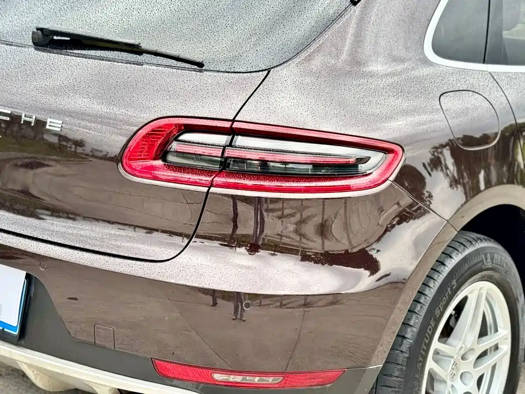 Porsche Macan — миниатюра 16