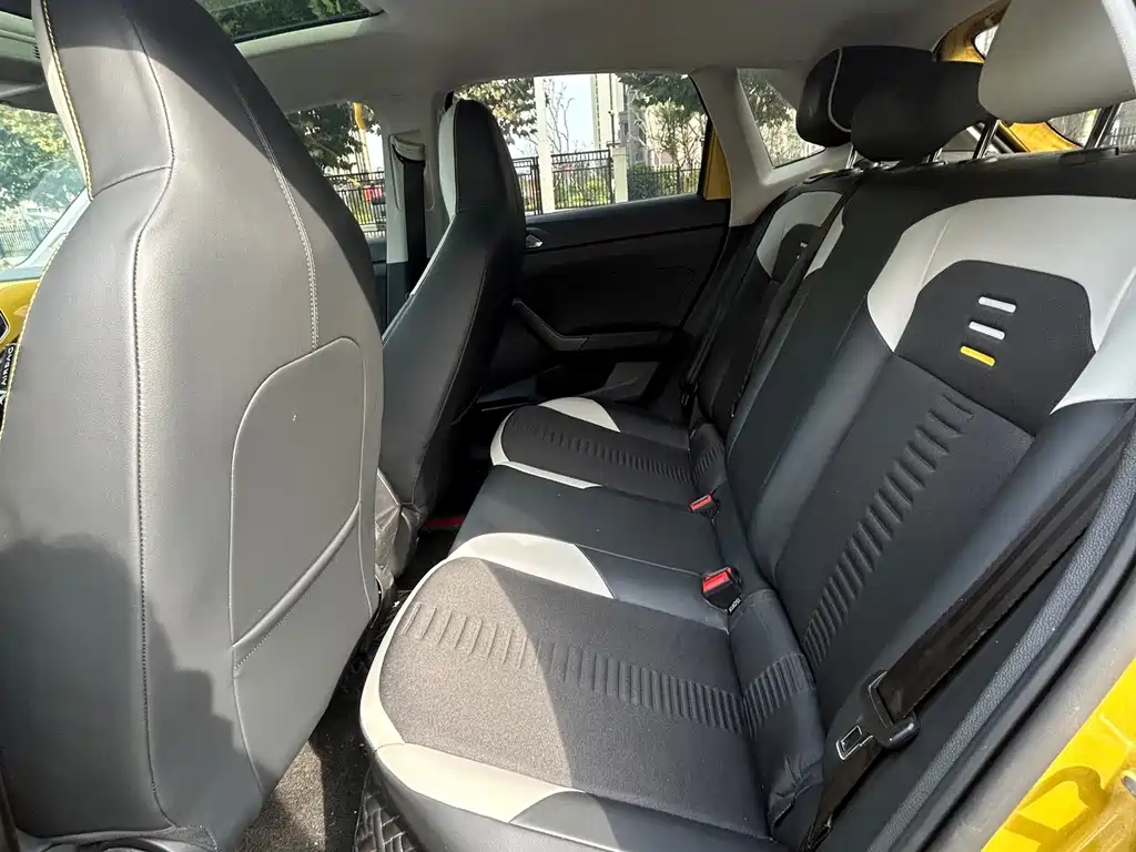 Volkswagen Polo — миниатюра 5
