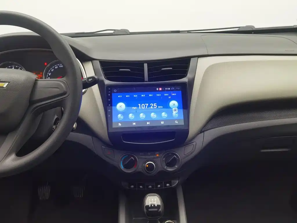 Chevrolet Sail — миниатюра 12