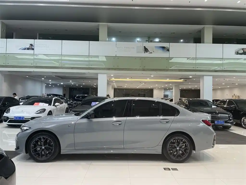 BMW 3 Series 3 2025 330Li M Sport