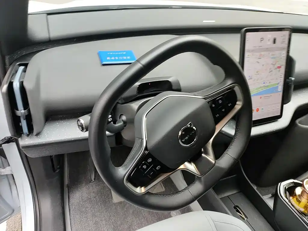 Volvo EX30 — миниатюра 7