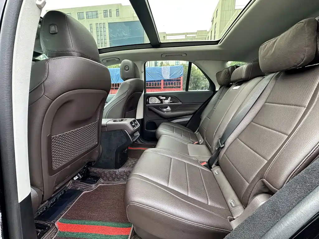 Mercedes-Benz GLE (Import) — миниатюра 6