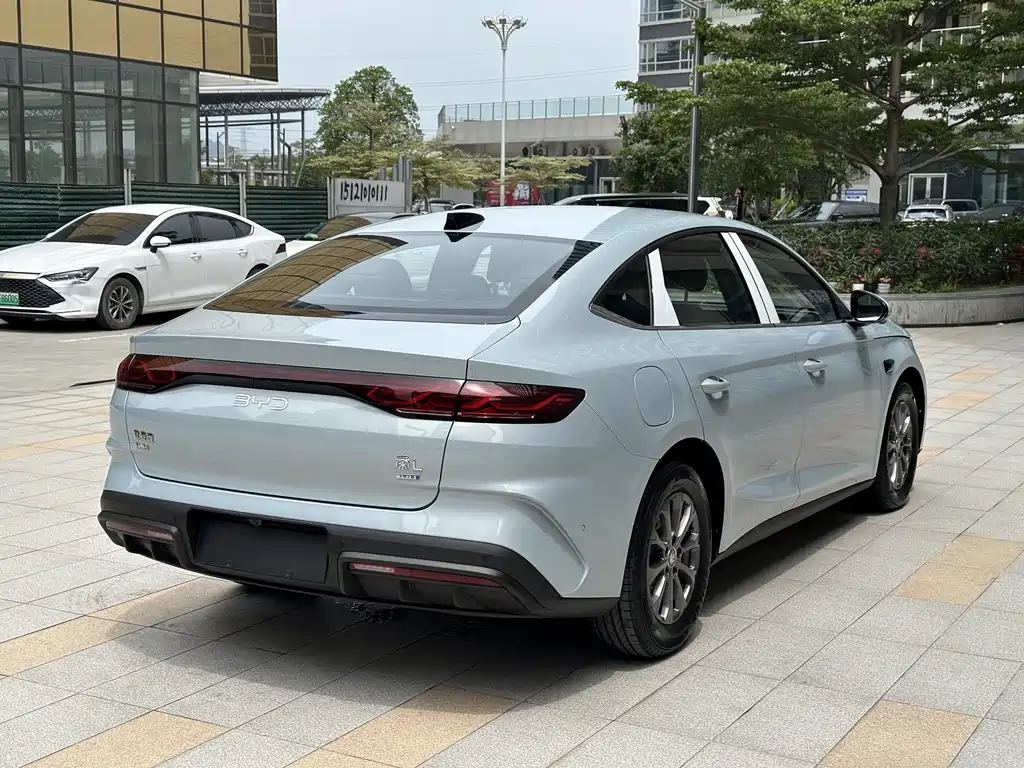 BYD Qin L L 2025 DM-i Smart Drive 80KM Lead