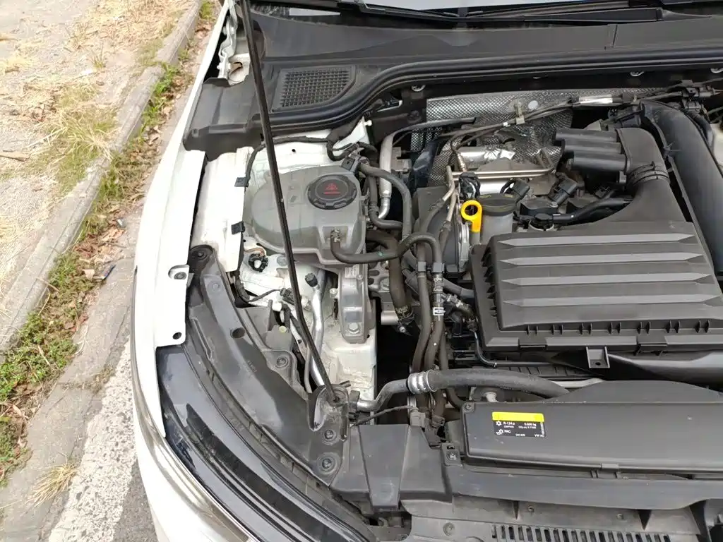 Volkswagen Golf — миниатюра 18
