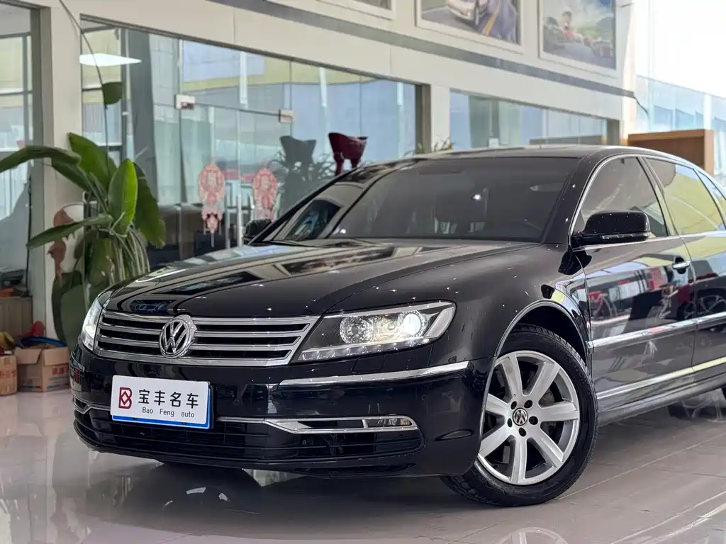 VOLKSWAGEN PHAETON