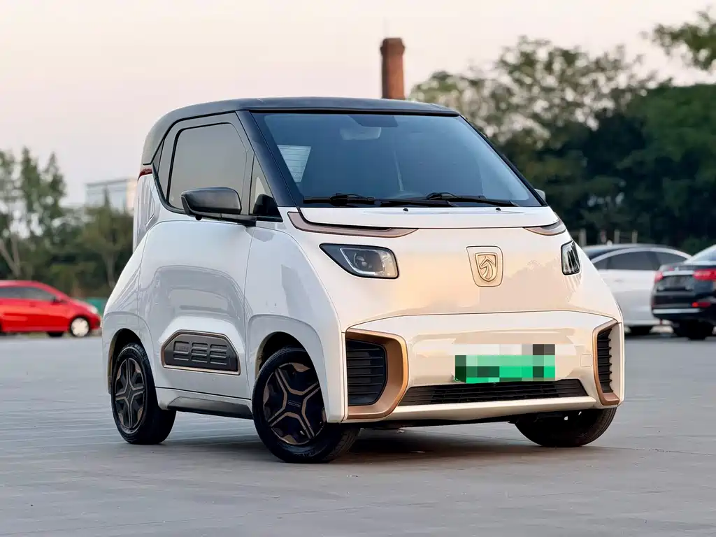 Baojun E200 — миниатюра 3