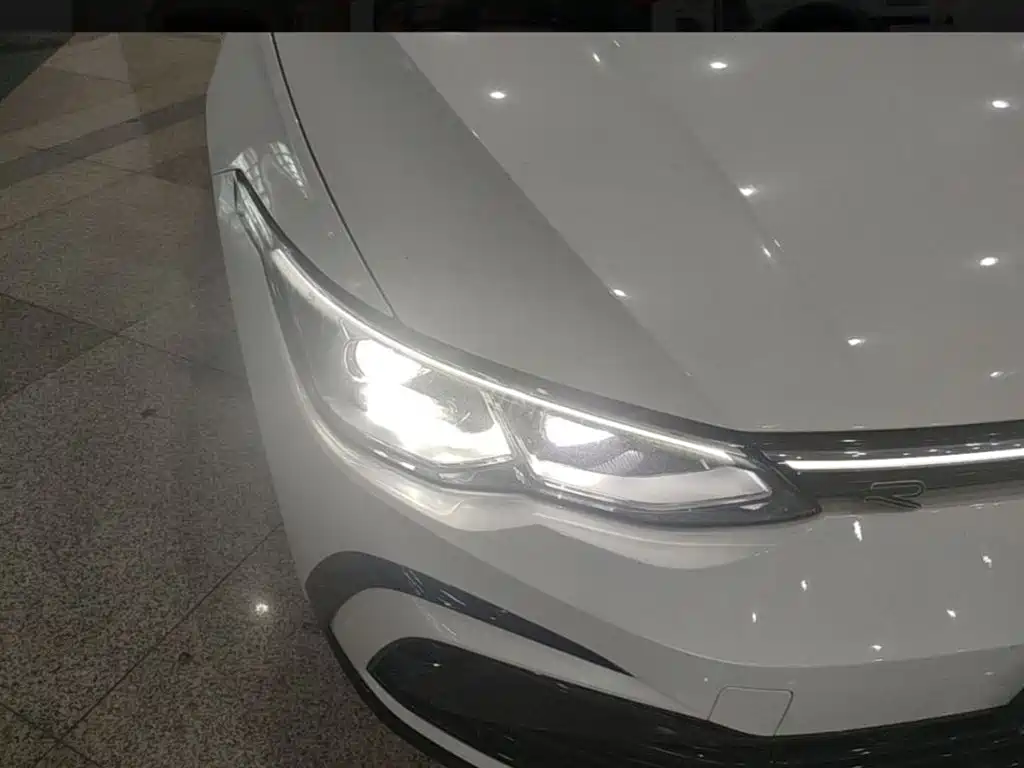 Volkswagen Golf — миниатюра 25