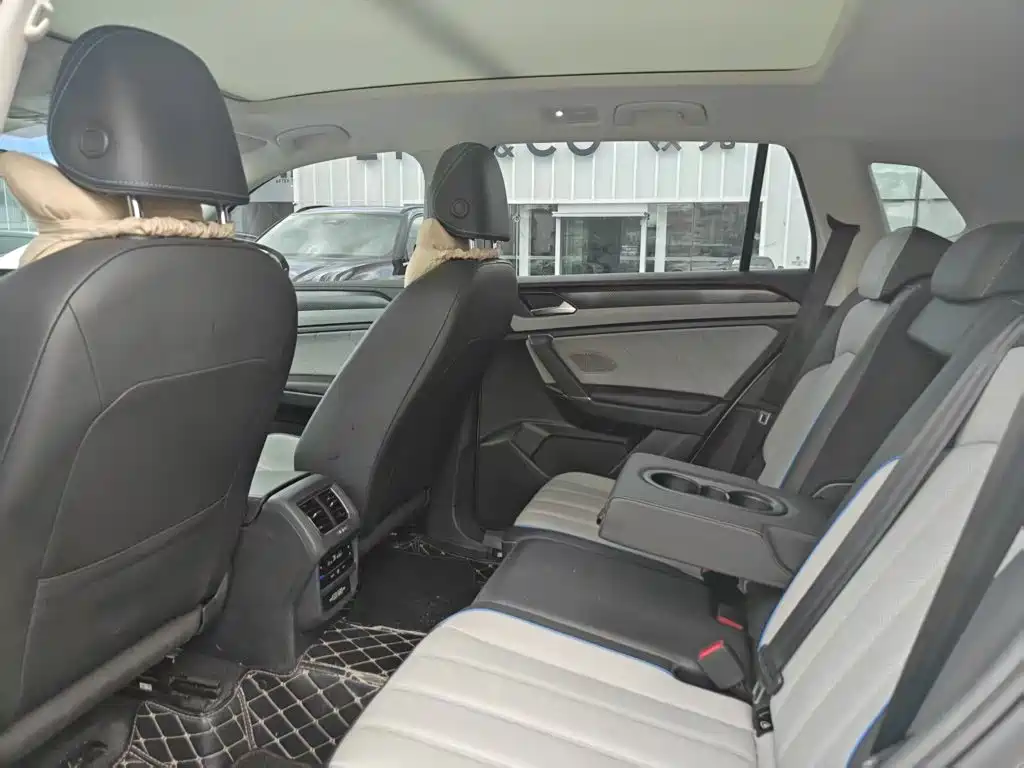 Volkswagen 探岳 GTE — миниатюра 14