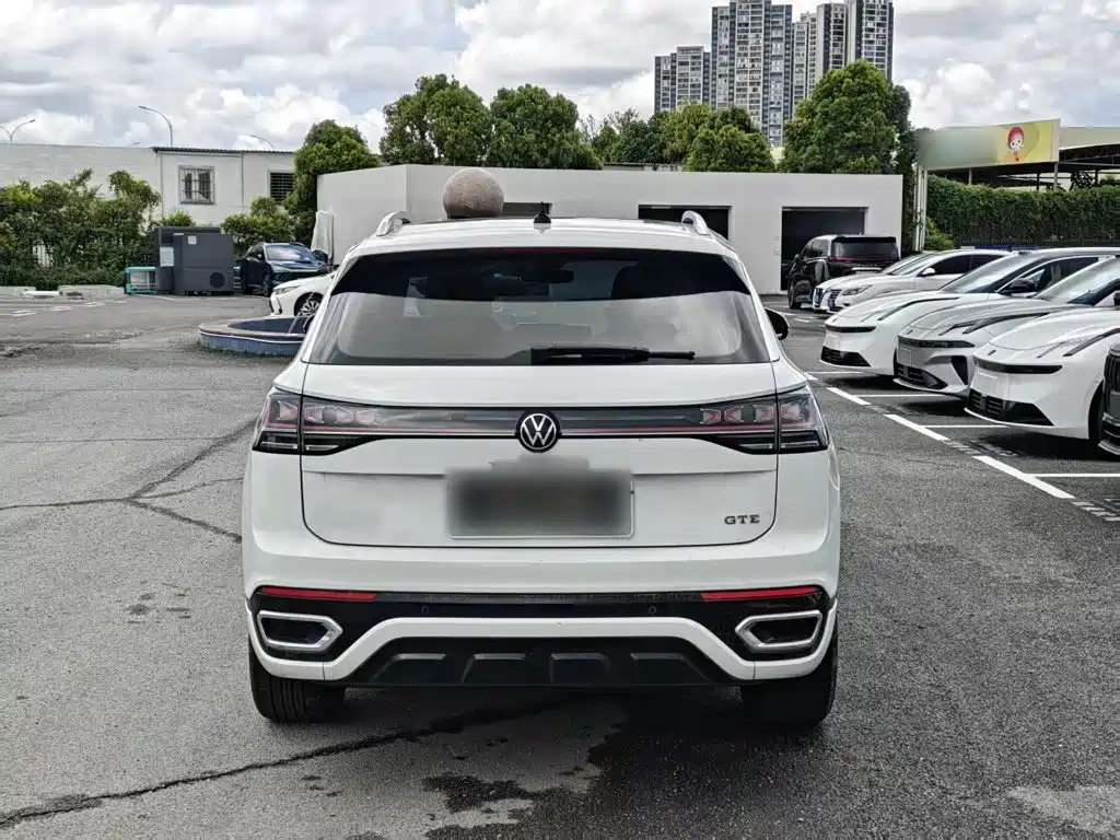 Volkswagen 探岳 GTE — миниатюра 6