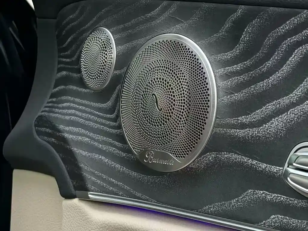 Mercedes-Benz E-Class (Import) — миниатюра 4