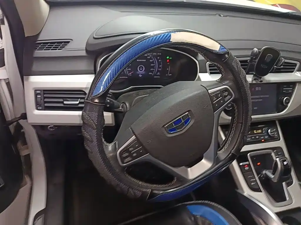 Geely Boyue — миниатюра 15