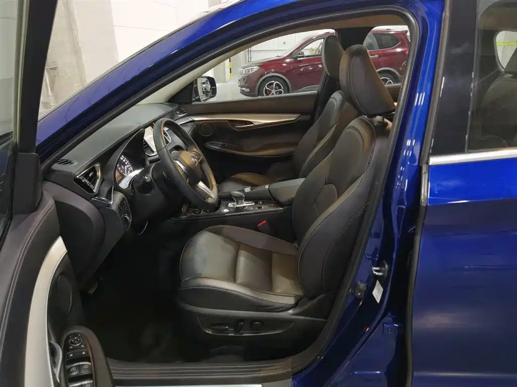 Infiniti QX50 2018 2.0T
