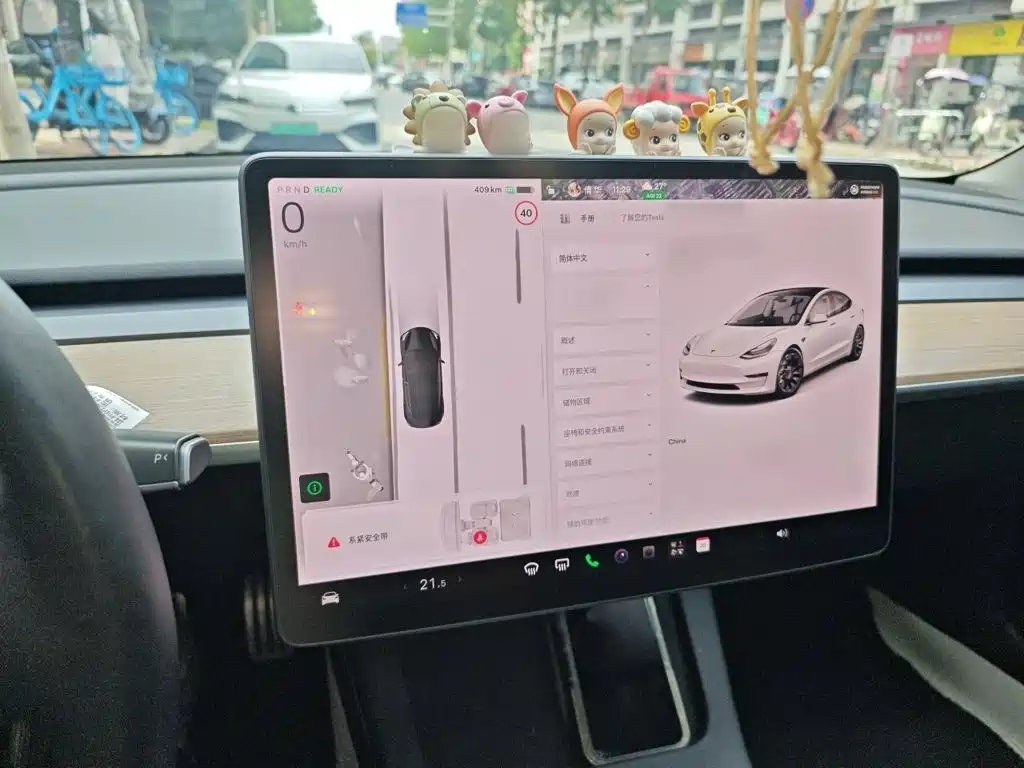 Tesla Model 3 — миниатюра 4