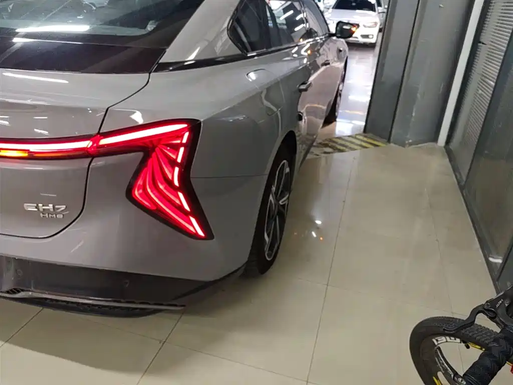 Hongqi EH7 2024 760 Pro+