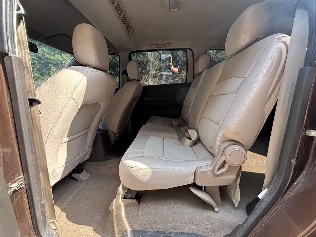 Wuling Hongguang — миниатюра 8