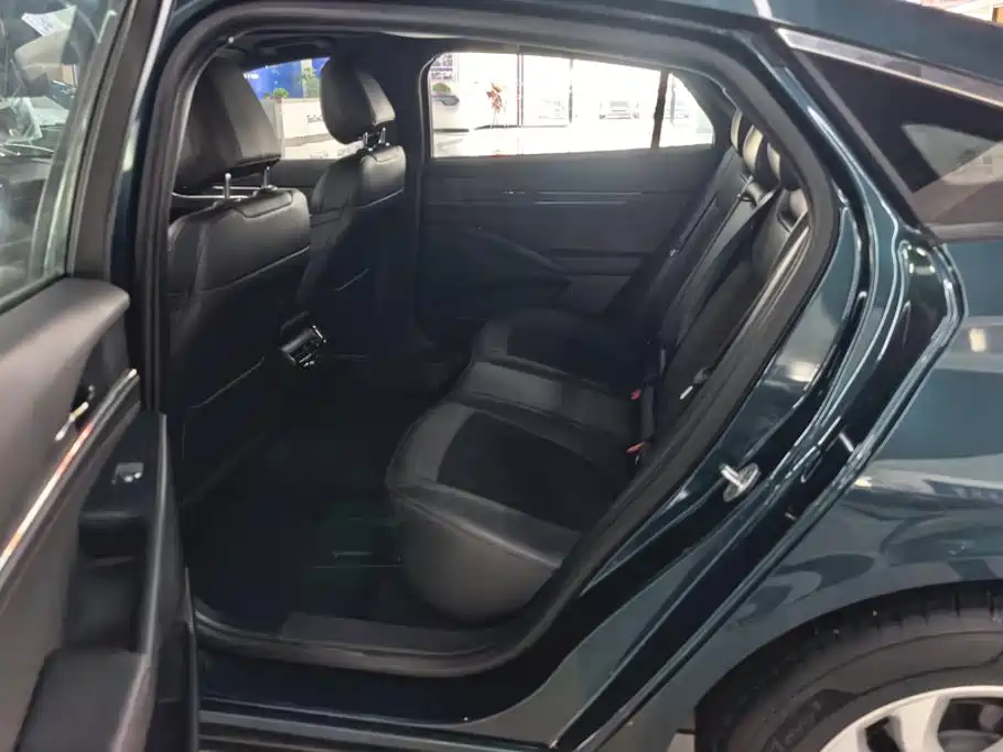Ford Mondeo — миниатюра 11