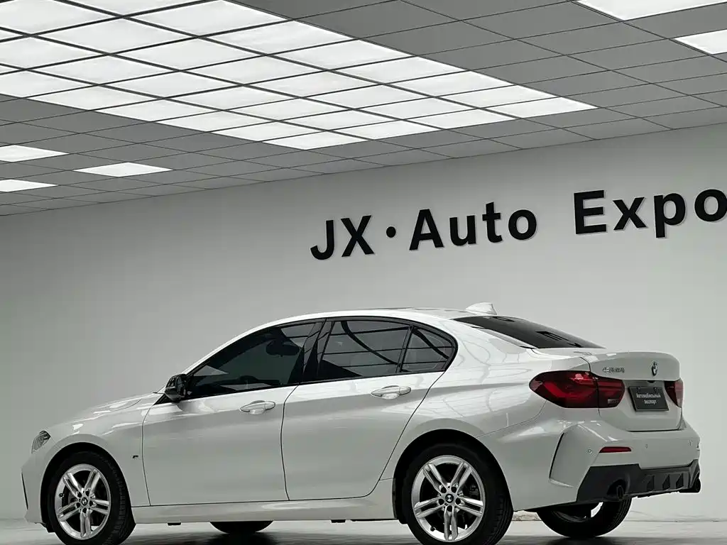 BMW 1 Series — миниатюра 20