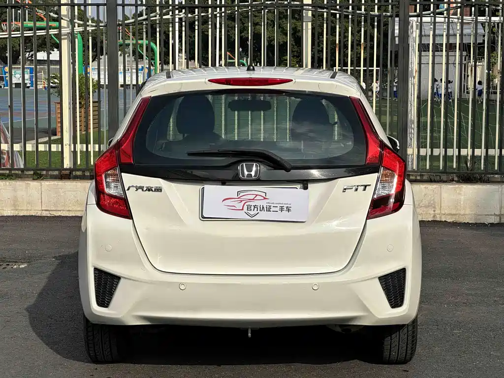 Honda Fit — миниатюра 5