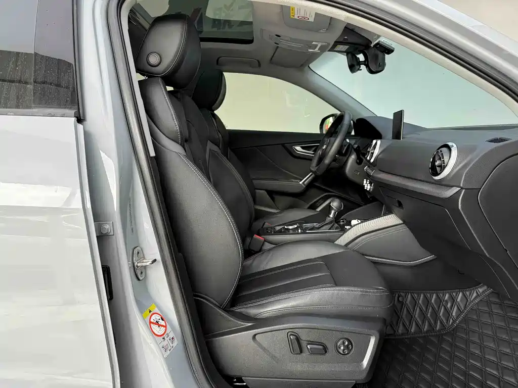 Audi Q2L — миниатюра 9