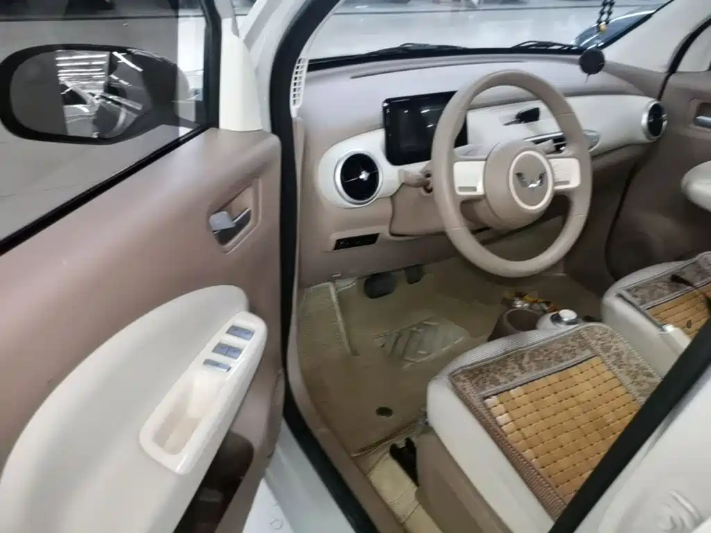 Wuling MINIEV — миниатюра 16
