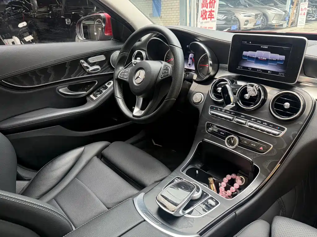 Mercedes-Benz C-Class — миниатюра 12