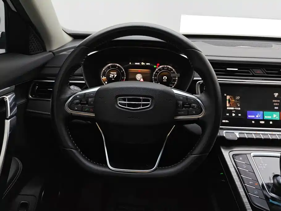 Geely Boyue — миниатюра 15
