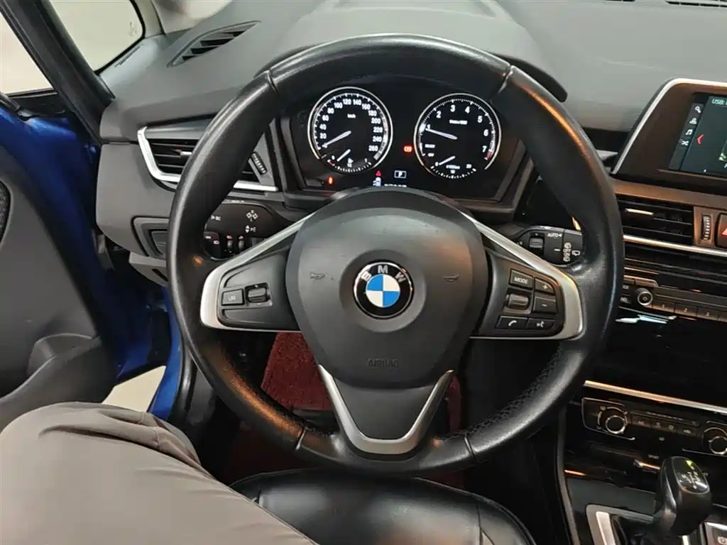 BMW 2 серии 2 2018 218i Fashion