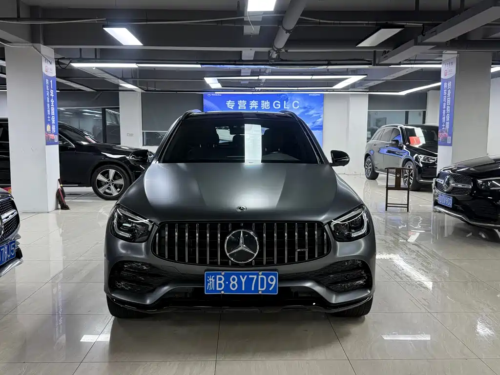 MERCEDES-BENZ GLC AMG