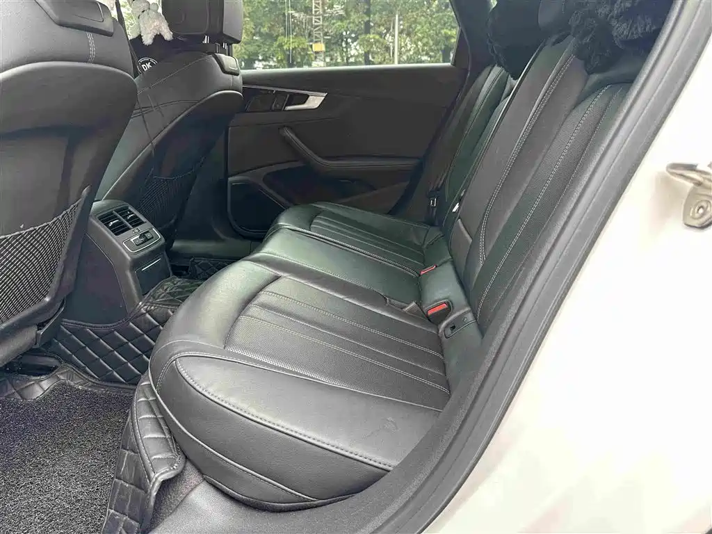 Audi A4L — миниатюра 7