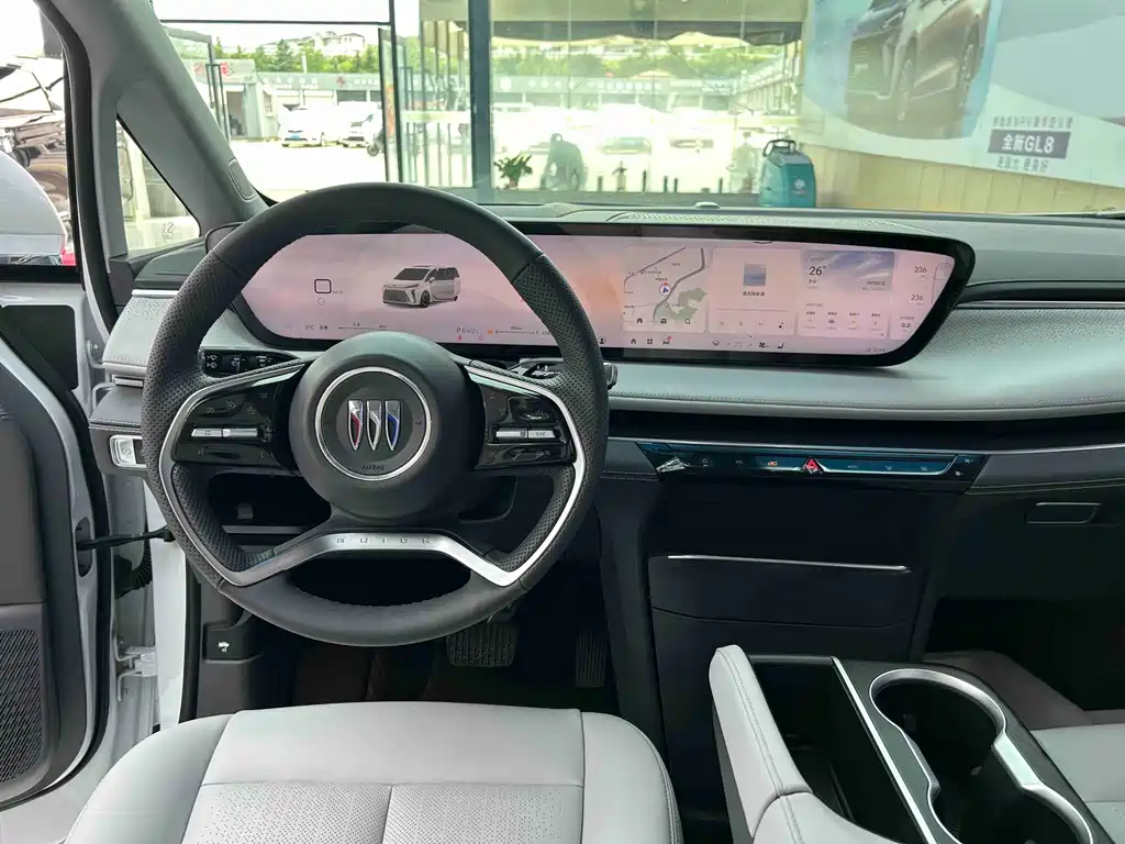 Buick GL8 — миниатюра 11